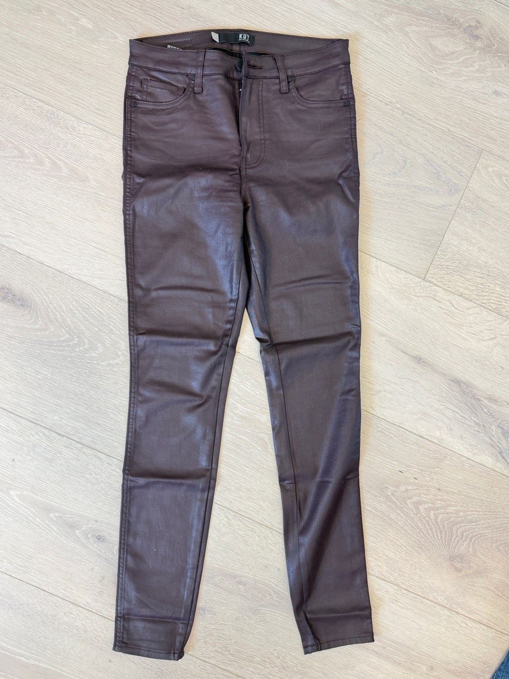 Kut from the Kloth Coated High Rise Mia Skinny Size 4
